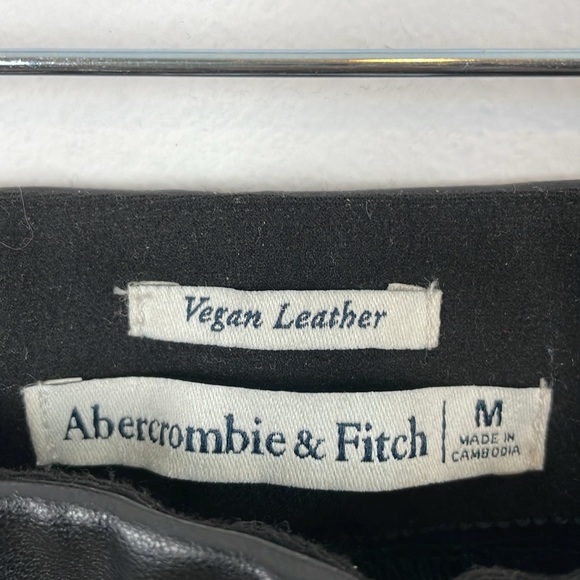 Abercrombie & Fitch Vegan Leather Straight Leg Side Zip Closure Womens M Pants - Picture 8 of 8